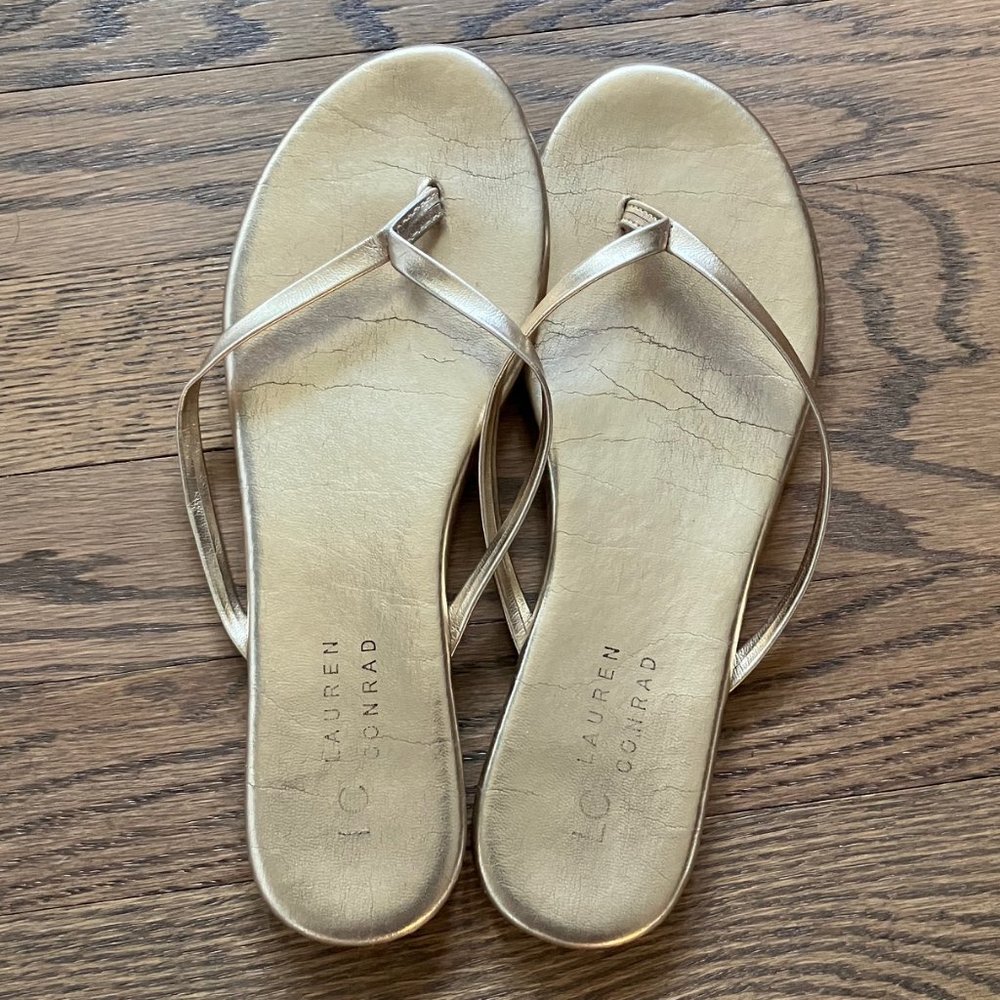LC Lauren Conrad Gold Metallic Flip Flops 7